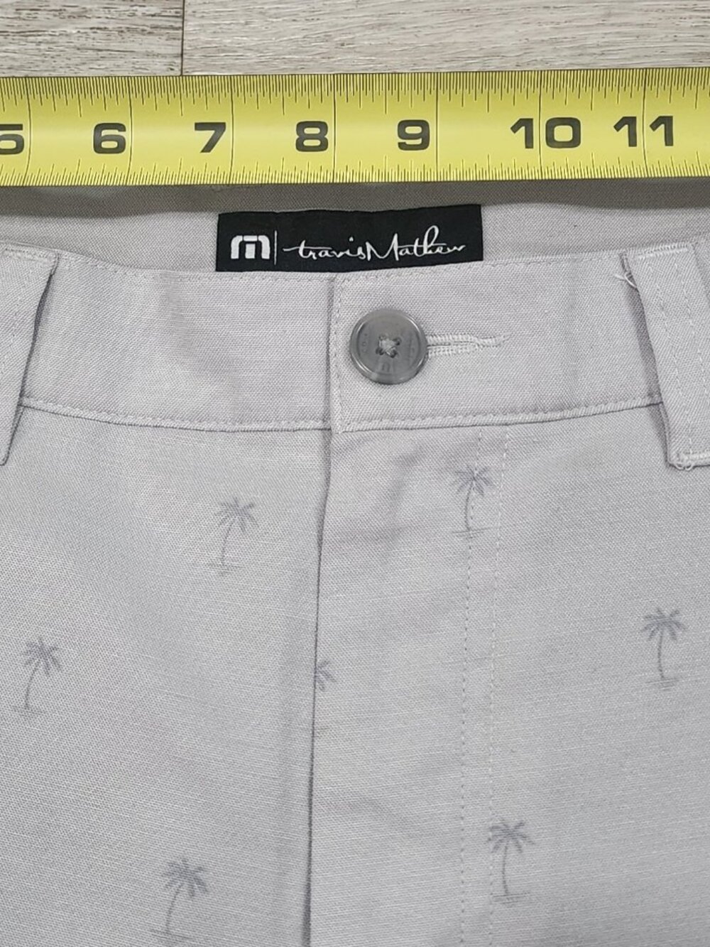 Travis Mathew Golf Shorts Men's 32 Gray Performance Resort Palm Tree Casual - Picture 3 of 8